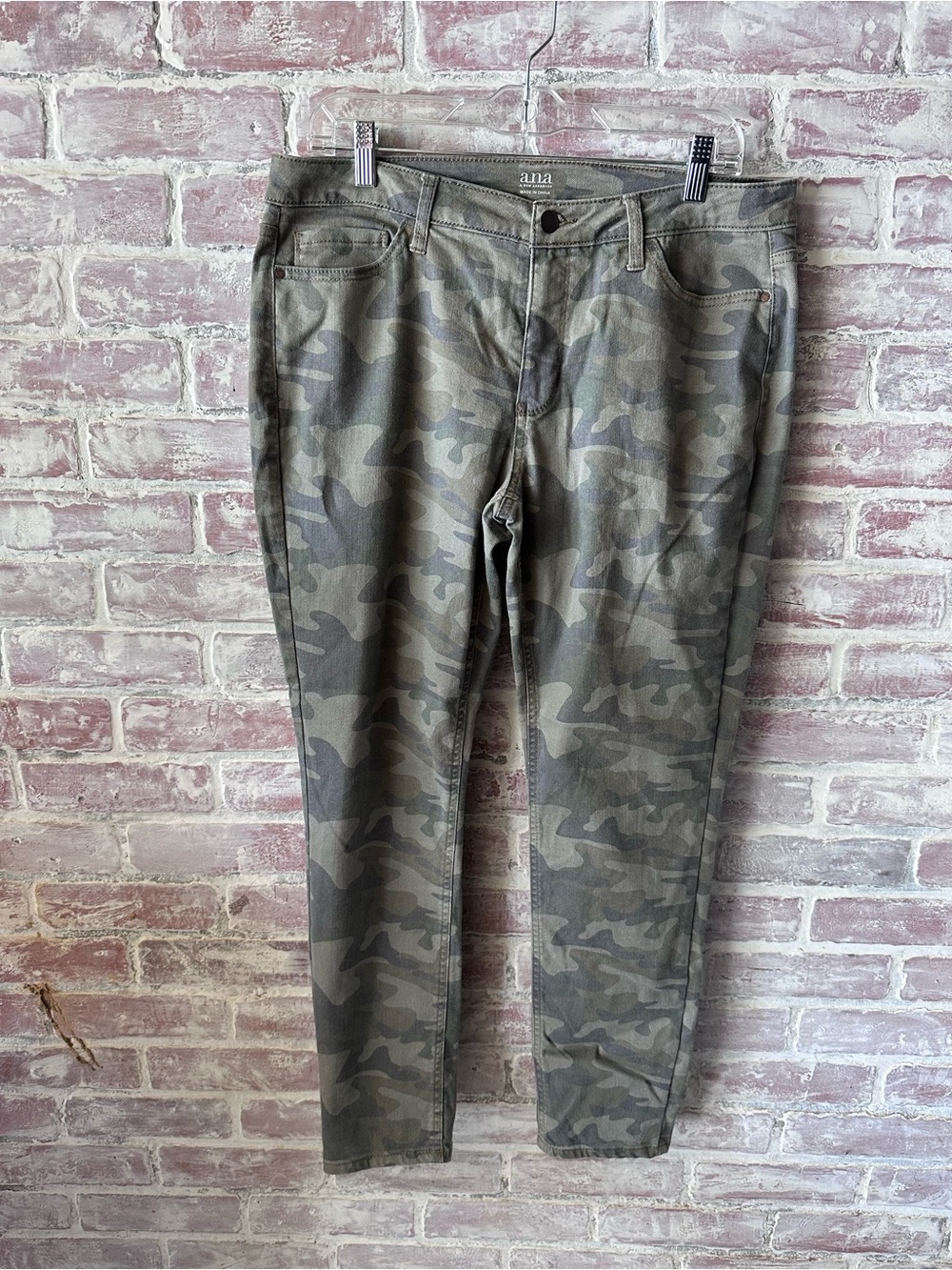 a.n.a Camo Skinny Jeans in Olive Green